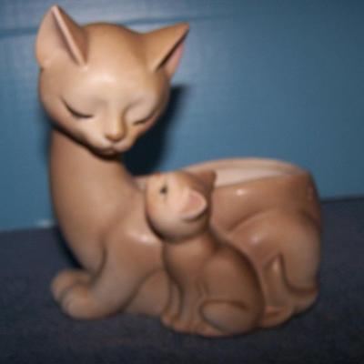 LOT 127 THE CAT'S MEOW VINTAGE KITTIES LEFTON/METAL/GLASS