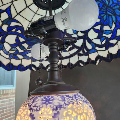Tiffany Style Stained Glass Table Lamp
