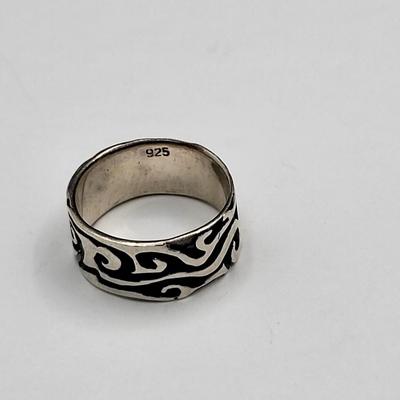Two Sterling Silver Band Rings 8.8gr