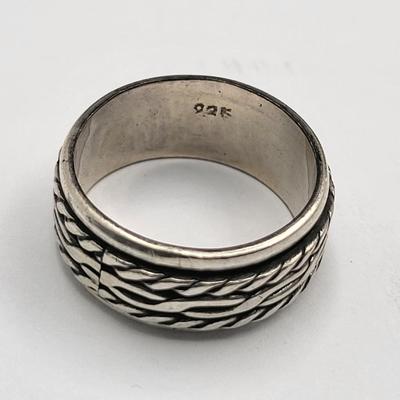 Pair of Sterling Band Rings (1) Spinner 10.8gr