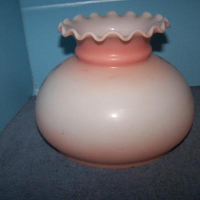 LOT 136 GREAT VINTAGE GLASS LAMP SHADES PLUS FLOOR LAMP PIECE