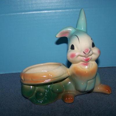 LOT 137 ADORABLE WALT DISNEY THUMPER PLANTER