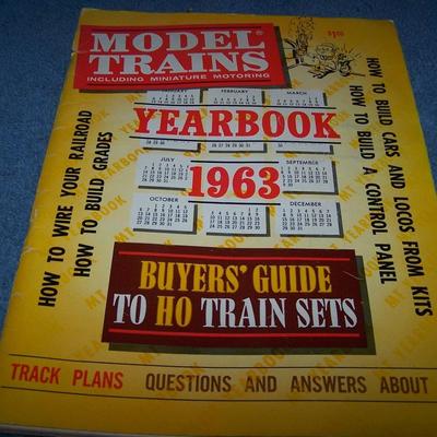 LOT 138 GREAT 1963 & 1964 MODEL TRAIN YEARBOOKS