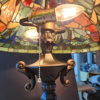 Tiffany Style Koi Fish Stained Glass Table Lamp 2 pull chain Lights