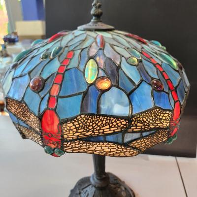 Blue & Red Stained Glass Dragonfly Table Lamp w Dragonfly metal base