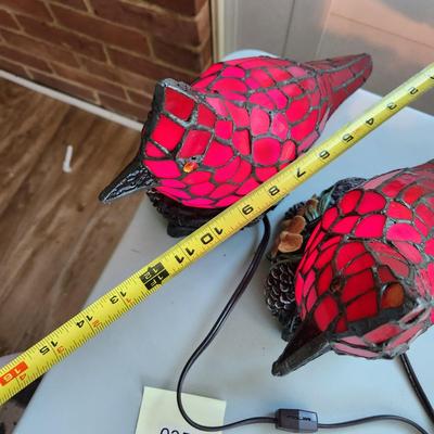 2 Red Cardinals Stained Glass Birds Accent Lamps