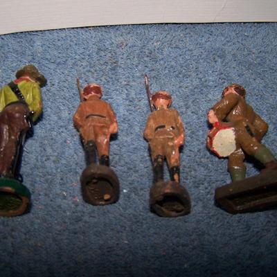 LOT 144 ELASTOLIN (1 LINEOL) PAINTED SOLDIERS