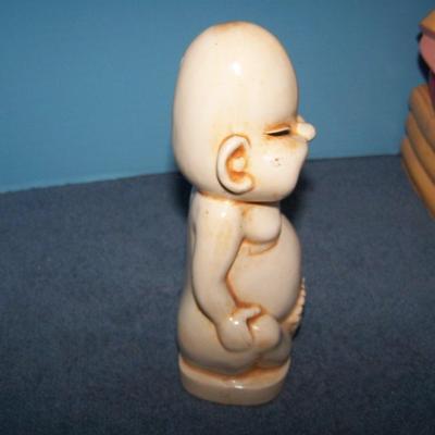 LOT 147 WONDERFUL VINTAGE DONALD DUCK LAMP & 2 BANKS