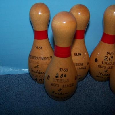 LOT 148 WOODEN BOWLING LEAGUE PINS TROPHIES 1956-1973