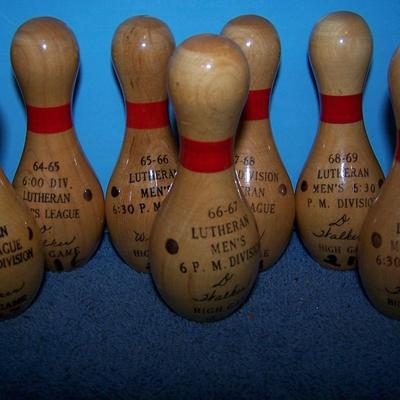 LOT 148 WOODEN BOWLING LEAGUE PINS TROPHIES 1956-1973