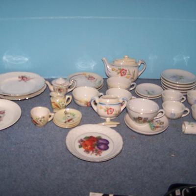 LOT 150 WONDERFUL COLLECTABLE MISC KIDS' DISHES
