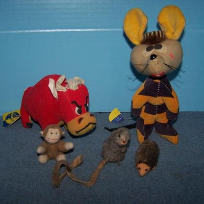 LOT 151 COLLECTABLE CRITTERS-- 2 DREAM PETS plus