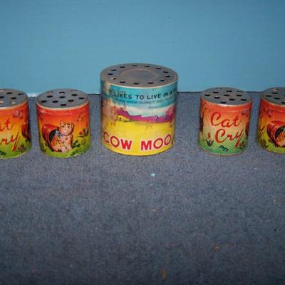 LOT 152 ADORABLE COLLECTABLE CAT & COW VOICE BOX TOYS