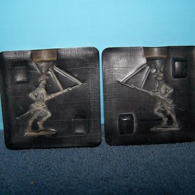 LOT 153 GREAT 2 RUBBER MOLDS REVOLUTIONARY SOLDIERS