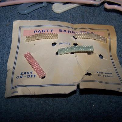 LOT 154 ADORABLE VINTAGE BABY/LITTLE KID STUFF