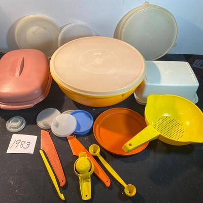 Tupperware Lot