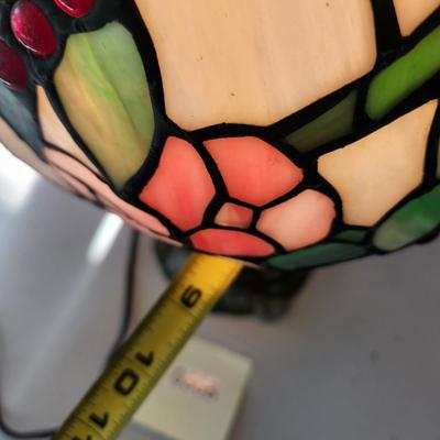 Stained Glass Table Lamp Cardinal Birds on Base w Cardinal 17" H 9"Dia