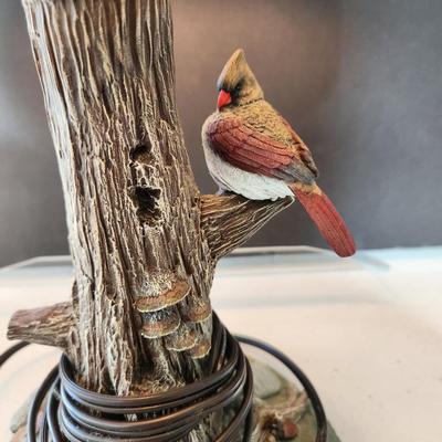 Stained Glass Table Lamp Cardinal Birds on Base w Cardinal 17" H 9"Dia