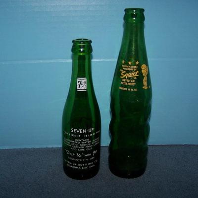 LOT 155 GREEN GLASS SODA POP BOTTLES--SQUIRT & 7 UP