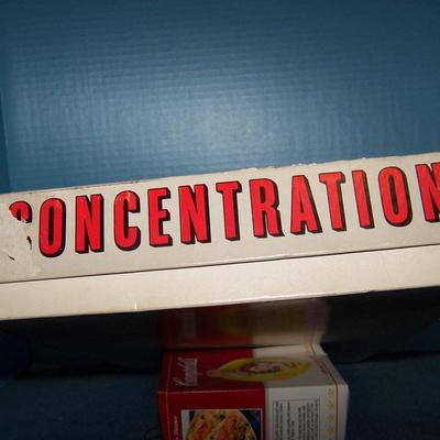 LOT 160 GREAT VINTAGE GAMES--JAN MURRAY & CONCENTRATION
