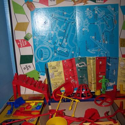LOT 161 WONDERFUL 1963 MOUSE TRAP GAME