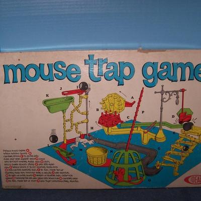 LOT 161 WONDERFUL 1963 MOUSE TRAP GAME