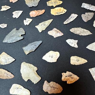Native American Archaeological Arrowheads & Tools