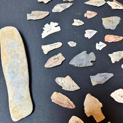 Native American Archaeological Arrowheads & Tools