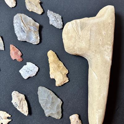 Native American Archaeological Arrowheads & Tools