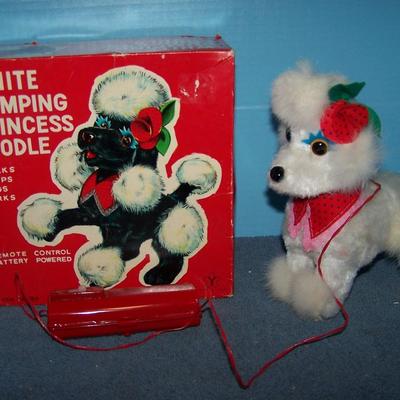 LOT 163 RC BO WHITE PRETTY PRINCESS POODLE--JAPAN
