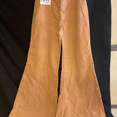 Wrangler 9/10 Size Bell Bottom Pants