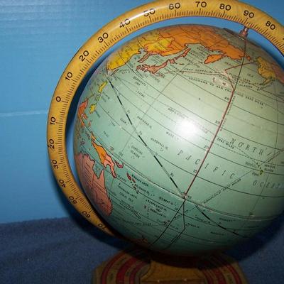 LOT 165 FAB TIN LITHO SCHOLASTIC SCHOOL GLOBE 1930/31