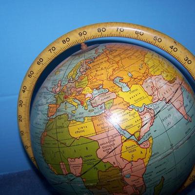 LOT 165 FAB TIN LITHO SCHOLASTIC SCHOOL GLOBE 1930/31