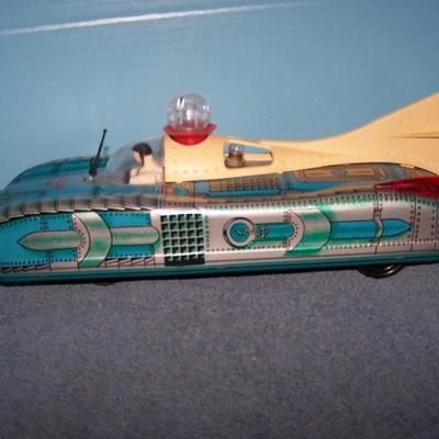 LOT 167 FAB COLLECTABLE TIN LITHO BLUE SPACE ROCKET TOY CAR