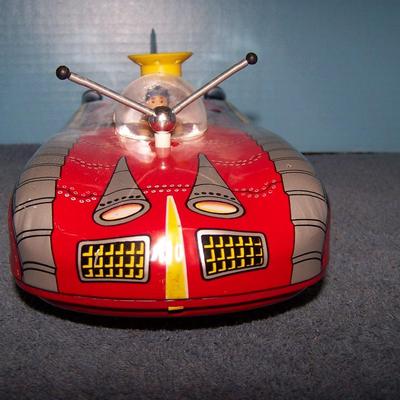 LOT 168 FAB COLLECTABLE TIN LITHO RED SPACE ROCKET TOY CAR