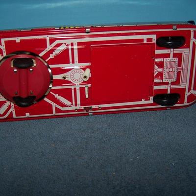 LOT 168 FAB COLLECTABLE TIN LITHO RED SPACE ROCKET TOY CAR
