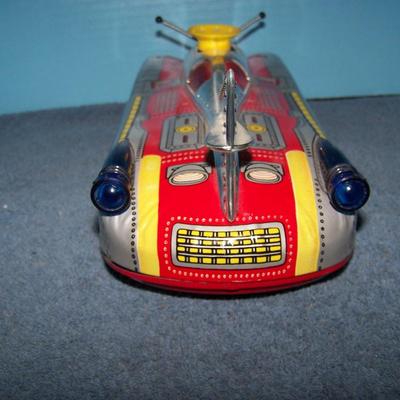 LOT 168 FAB COLLECTABLE TIN LITHO RED SPACE ROCKET TOY CAR
