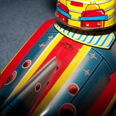 LOT 169 WONDERFUL COLLECTABLE TIN LITHO TELEVIBOAT SPACE ROCKET TOY