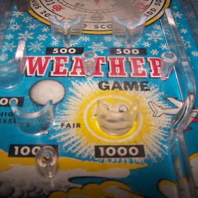 LOT 171 VINTAGE MARX WEATHER GAME BAGATELLE PINBALL