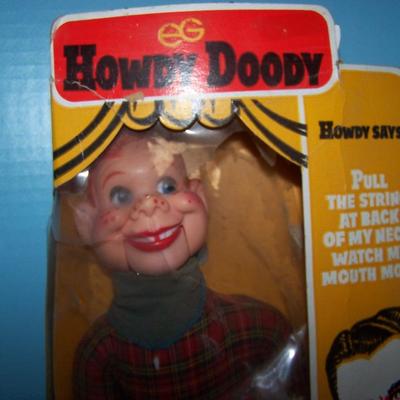 LOT 174 COLLECTABLE GOLDBERGER HOWDY DOODY VENTRILOQUIST DOLL