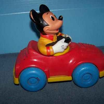 LOT 177 WONDERFUL 1973 KOHNER DISNEY MICKEY MOUSE CAR PULL TOY
