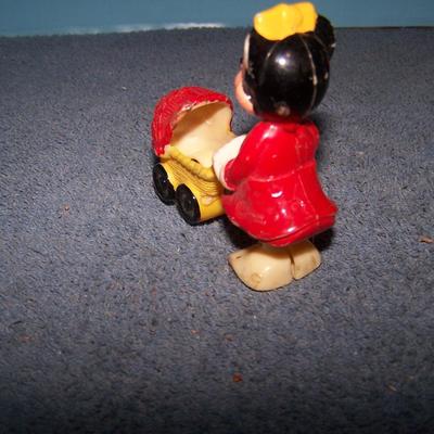LOT 179 MORE DISNEY COLLECTABLE