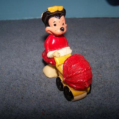LOT 179 MORE DISNEY COLLECTABLE