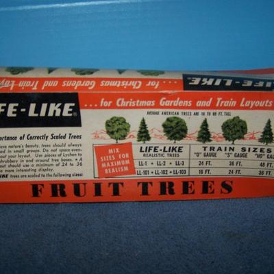 LOT 181 COLLECTABLE LIFE LIKE TREES in boxes