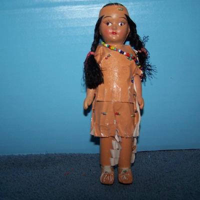LOT 182 BEAUTIFUL NATIVE AMERICAN DOLLS-- SKOOKUM PINCUSHION