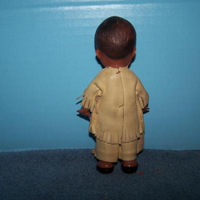 LOT 182 BEAUTIFUL NATIVE AMERICAN DOLLS-- SKOOKUM PINCUSHION