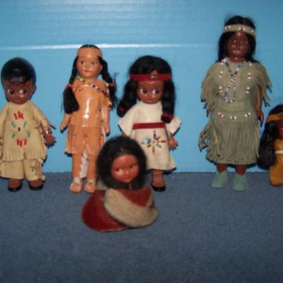 LOT 182 BEAUTIFUL NATIVE AMERICAN DOLLS-- SKOOKUM PINCUSHION
