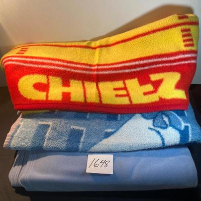 3 Small Blankets