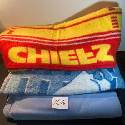 3 Small Blankets