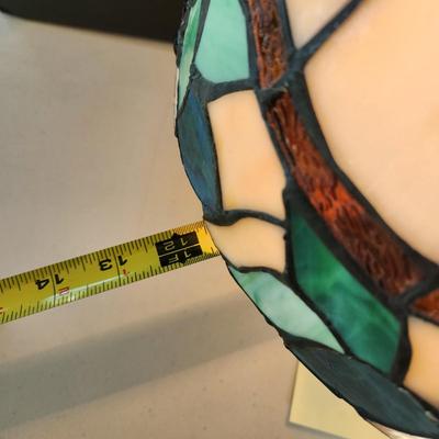 Stained glass Grapes Table lamp 15"hx 12" dia
